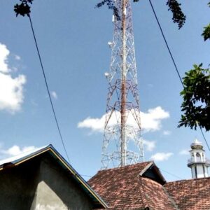 Kontrak Habis, Warga Kananga Minta Tower Telkomsel Dibongkar