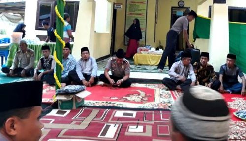 Wakapolres Bima Safari Ramadan di Kantor Polsek Madapangga - Kabar Harian Bima