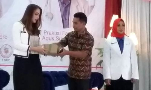 IAI Cabang Bima Gelar Seminar, Hadirkan Dokter OZ Indonesia - Kabar Harian Bima