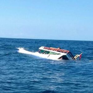 Kapal Tenggelam di Sape, 2 Orang Meninggal, 3 Orang Hilang - Kabar Harian Bima