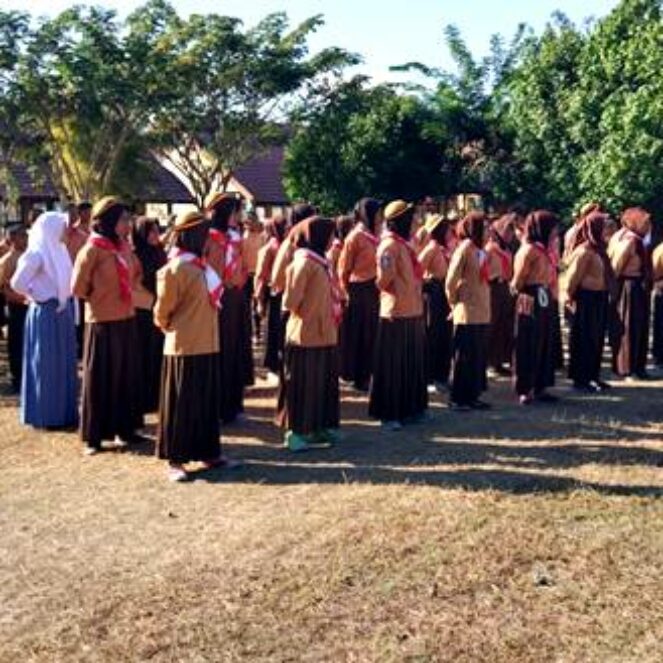 Bawa Materi Saat PLS di SMK 2, Babinsa Woha Paparkan Wawasan Nusantara