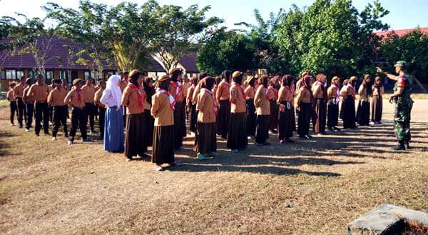 Bawa Materi Saat PLS di SMK 2, Babinsa Woha Paparkan Wawasan Nusantara - Kabar Harian Bima