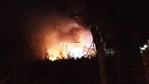 Rumah Panggung di Tato Jatiwangi Malam Ini Terbakar - Kabar Harian Bima