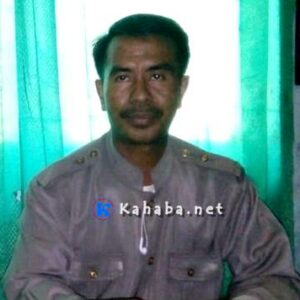 Tak Ada Ruangan, 12 Tahun Pegawai dan Guru SDN Nggembe Berkantor di Emperan Kelas