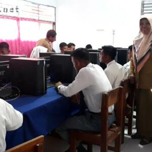 SMAN 5 Mulai Terapkan Ujian Semester Berbasis Komputer