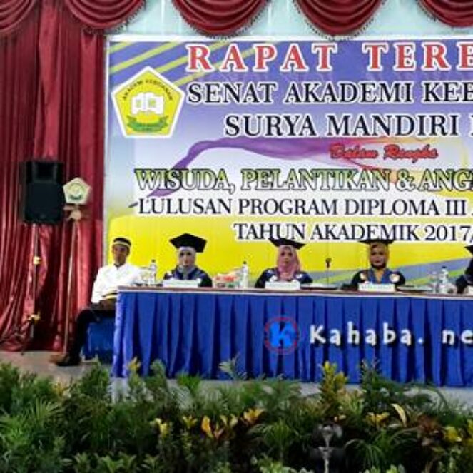 40 Mahasiswi Akbid Surya Mandiri Diwisuda, H Jubair: Jadilah Tenaga Bidan Profesional