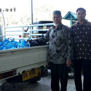 Baznas Kota Bima Bagikan 5 Ton Beras Bagi Warga Tidak Mampu