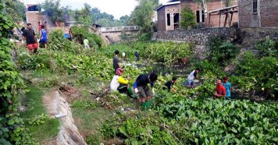 Agar Pemukiman Warga Tidak Banjir, Kso Bersihkan Sungai - Kabar Harian Bima