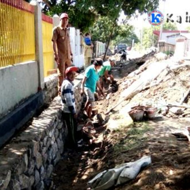 Pakai Dana Desa, Pemdes Rato Buat Irigasi Penanggulangan Banjir