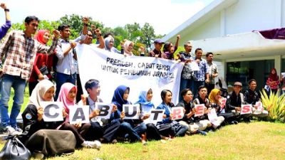 Pewarta Mataram Tandatangani Petisi Cabut Keppres Remisi Pembunuh Jurnalis - Kabar Harian Bima