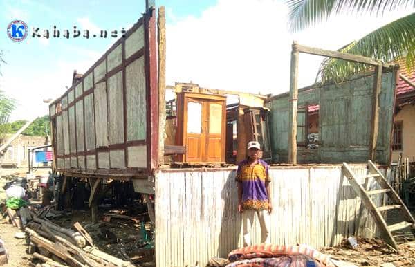 Diterpa Puting Beliung, Rumah Warga Sanolo Rusak Parah - Kabar Harian Bima