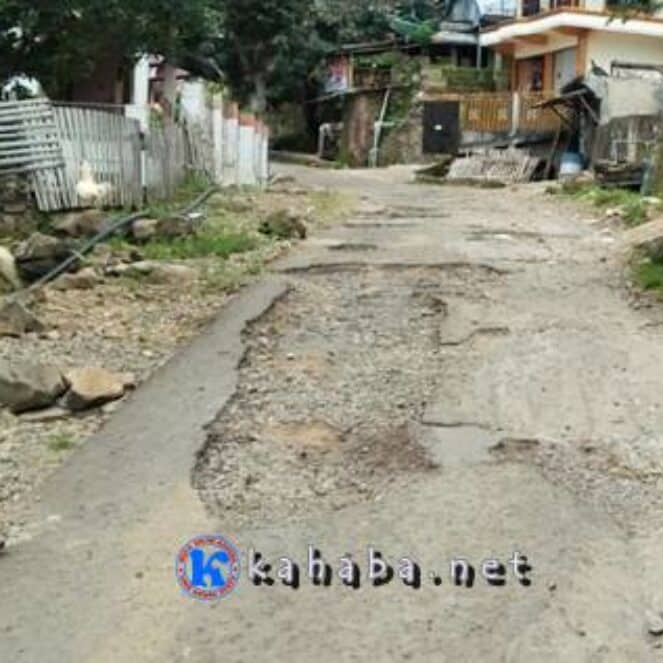 Warga Desa O’o Ngeluh, Jalan Tak Kunjung Diperbaiki
