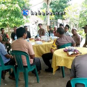 Jelang Pemilu, Kapolres Silaturahmi di Donggo dan Imbau Warga Jaga Kamtibmas - Kabar Harian Bima