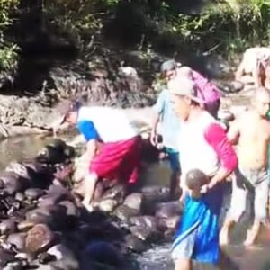 Bangun Swadaya DAM Tradisional, Warga Busu Minta Perhatian Pemerintah