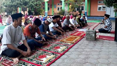 Silahturahim dengan Orang Tua Murid dan Masyarakat, SDN 29 Gelar Buka Puasa Bersama - Kabar Harian Bima