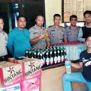 Polsek Madapangga Gagalkan Penyelundupkan Miras Dari Mataram