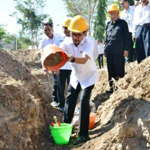 Walikota Bima Letakan Batu Pertama Pembangunan Masjid Nur A Latif