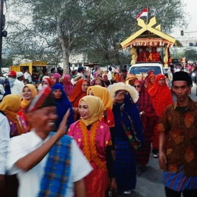 Ratusan Rombongan Ramaikan Pawai Budaya HUT Jadi Bima ke-379