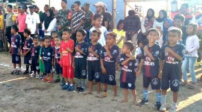 Camat Rasanae Barat Buka Turnamen Sepak Bola Mini Tingkat SD dan SMP - Kabar Harian Bima