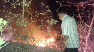 Antisipasi Kebakaran Hutan, Polisi Padamkan Titik Api di Pegunungan Lampe dan Kumbe - Kabar Harian Bima