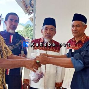 Baznas Bagikan Daging Kurban Untuk 2 Ponpes dan 14 Kelurahan