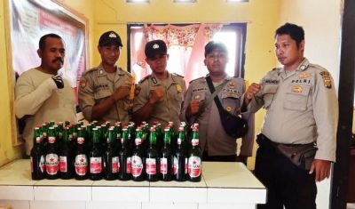 Polsek Tambora Amankan 59 Botol Bir di Kawinda Na'e - Kabar Harian Bima