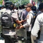 150 Personil Polres Bima Kota Turun Amankan Demonstrasi - Kabar Harian Bima