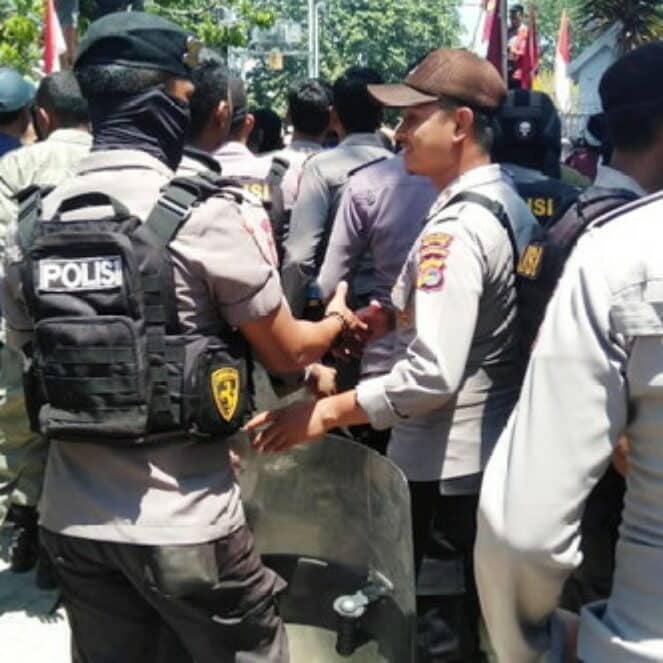 150 Personil Polres Bima Kota Turun Amankan Demonstrasi