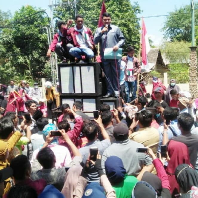 Temui Massa Aksi, Begini Tanggapan Ketua DPRD Kabupaten Bima