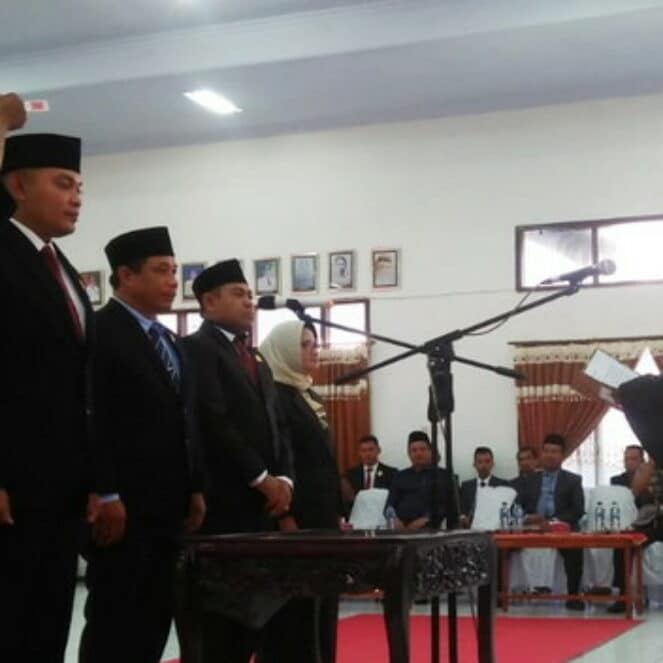 Rapat Paripurna Istimewa, Pimpinan DPRD Kabupaten Bima Resmi Dilantik 