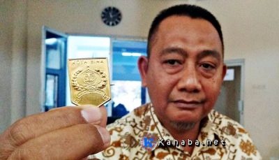 PIN Emas Dikembalikan, Anggota Dewan Ini Pakai PIN Duplikat - Kabar Harian Bima