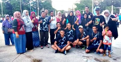 Cukur Dikbud 3-0, Tim Bola Vol Putra SMKN 3 Juara PGRI Cup 2019 - Kabar Harian Bima