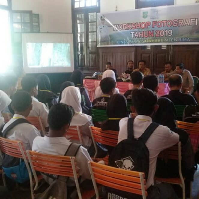 Dispar Kabupaten Bima Adakan Workshop Fotografi