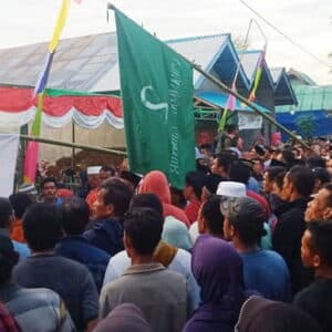 Coblos Pilkades Belum Mulai, Warga Leu Sudah Baku Hantam di TPS - Kabar Harian Bima