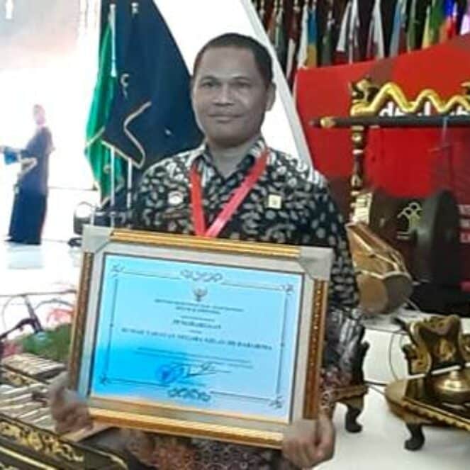 Kepala Rutan Bima Dapat Penghargaan Dari Menteri Hukum dan HAM
