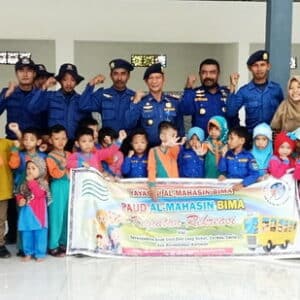 Karya Wisata, Peserta Didik TK AL Mahasin Sambangi Damkar dan BPBD - Kabar Harian Bima