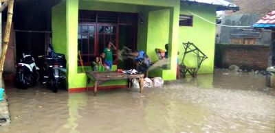 Diguyur Hujan Deras, Sebagian Wilayah Desa Cenggu Kebanjiran - Kabar Harian Bima