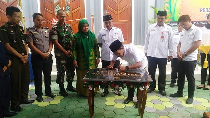 Walikota Bima Resmikan Masjid HM Nur A Latif - Kabar Harian Bima
