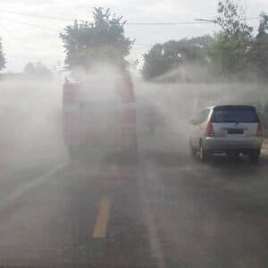 Pemkot Bima Semprot Disinfektan di Ruas Jalan Kota