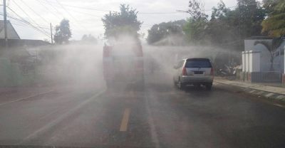 Pemkot Bima Semprot Disinfektan di Ruas Jalan Kota - Kabar Harian Bima