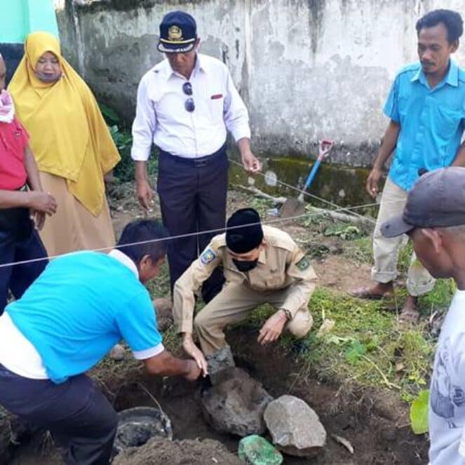 Kadis Dikbud Letakkan Batu Pertama Pembangunan Mushollah SDN 34 Bonto