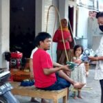 Terus Cegah Corona, Pemuda Penatoi Bagikan Masker dan Hand Sanitizer - Kabar Harian Bima