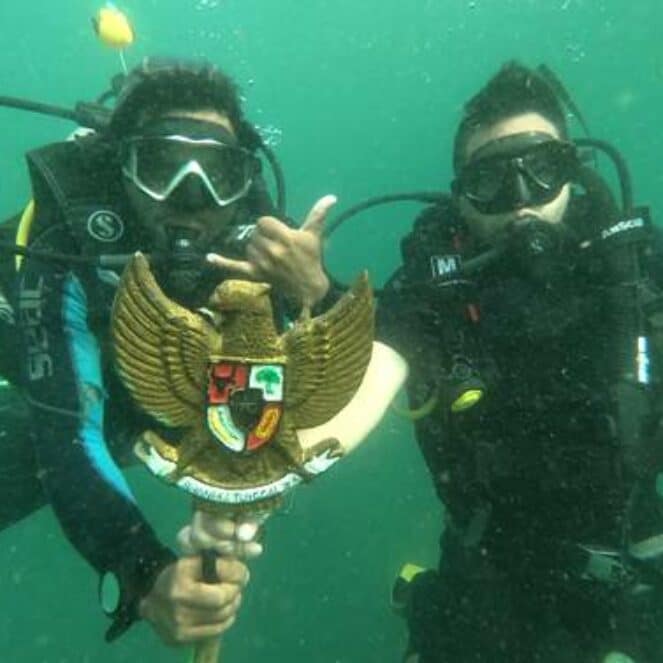 Bima Diving Club Peringati Hari Pancasila di Bawah Laut Soromandi