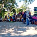 Lahan Digusur PT Sanggar Agro, Warga Oi Katupa Blokade Jalan Lintas Tambora - Kabar Harian Bima
