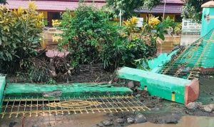 Diterjang Banjir, Tembok Pagar SDN Rada Rubuh - Kabar Harian Bima