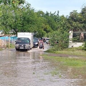 Hujan Lebat, Air Menggenangi Wilayah Perbatasan Cenggu dan Tente