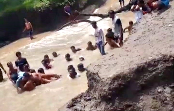 Mandi di Sungai, Remaja Ini Tewas Tenggelam - Kabar Harian Bima