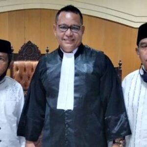 Putusan Hakim, Alwi Yasin dan Suryadin Bebas