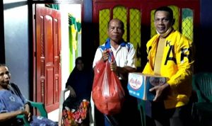 Ketua DPRD Kota Bima Sisir Wilayah Bima Serahkan Bantuan Korban Banjir - Kabar Harian Bima