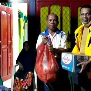 Ketua DPRD Kota Bima Sisir Wilayah Bima Serahkan Bantuan Korban Banjir